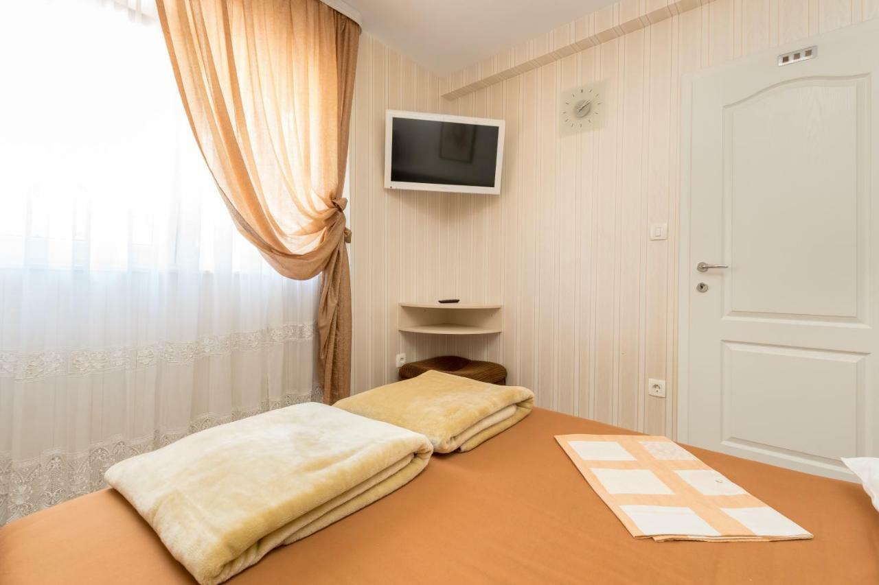 Apartments Ivan Каштела Экстерьер фото