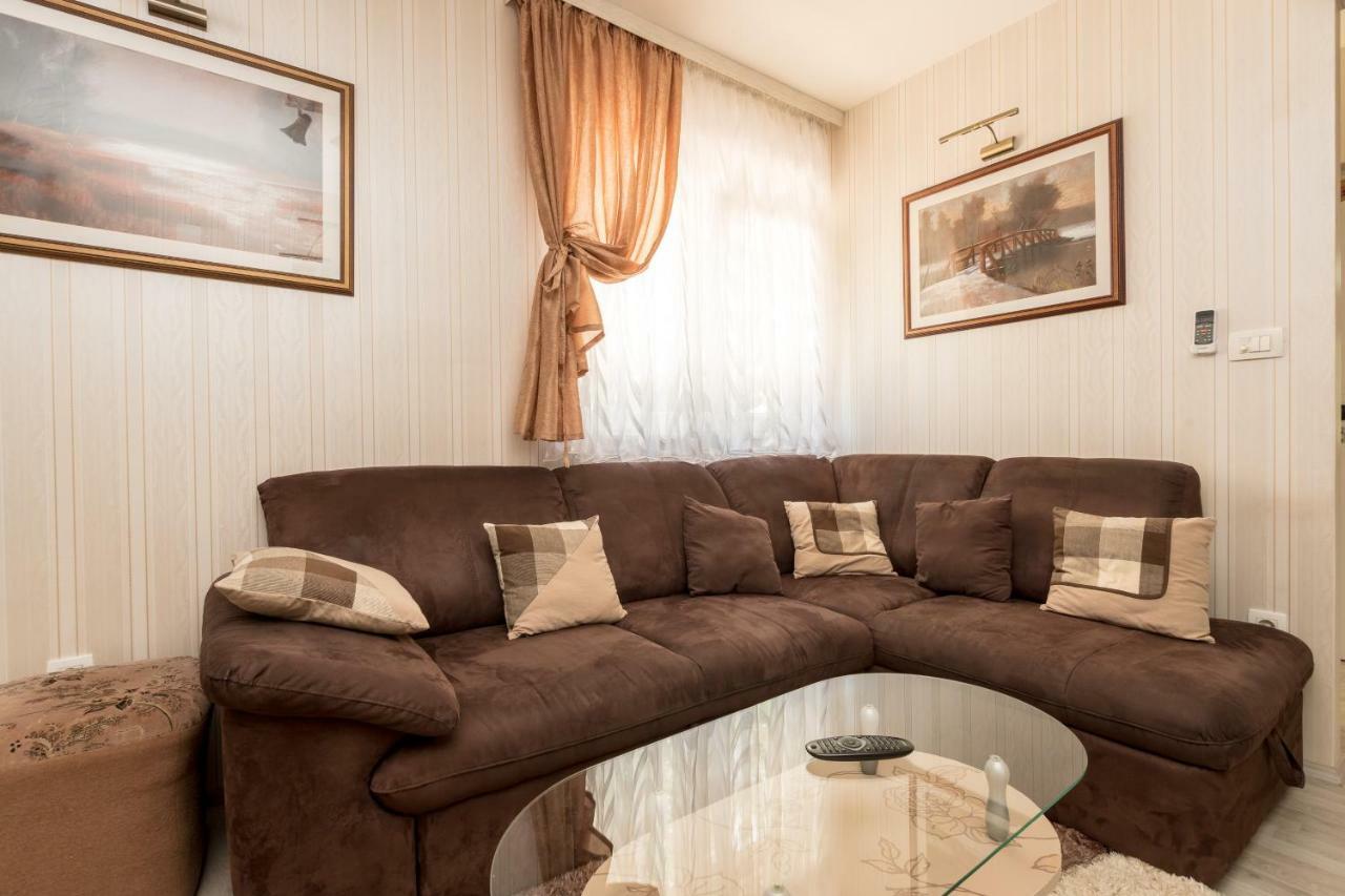 Apartments Ivan Каштела Экстерьер фото