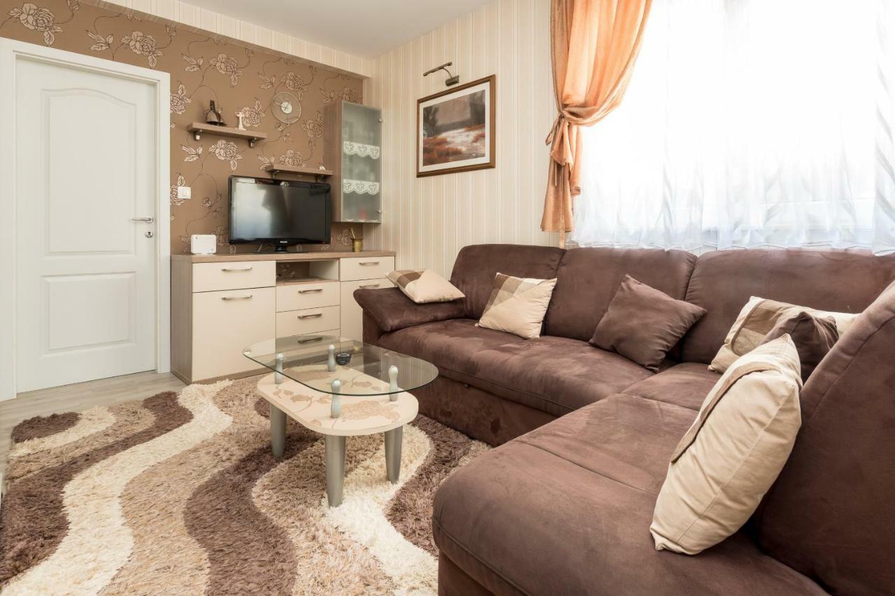 Apartments Ivan Каштела Экстерьер фото